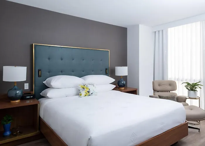 Le Meridien Essex 4* Chicago