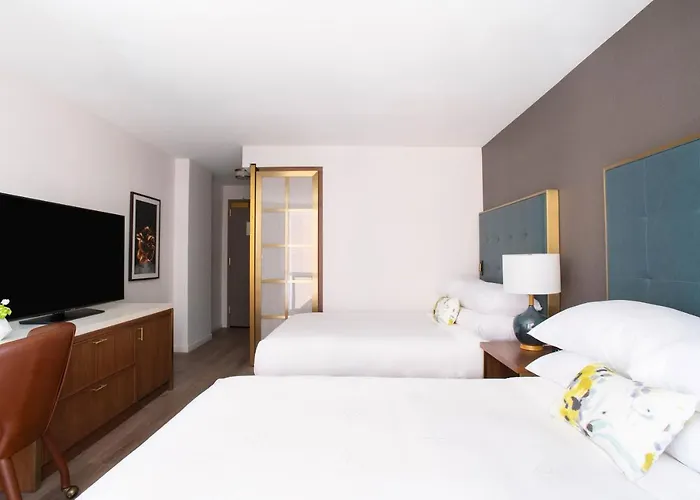 Le Meridien Essex 4*