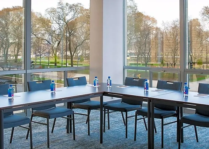 Le Meridien Essex Hotel
