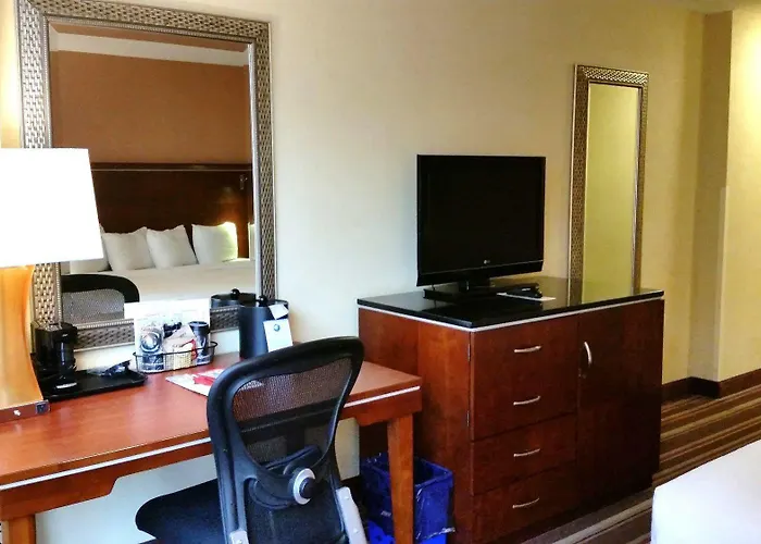 Le Meridien Essex Hotel